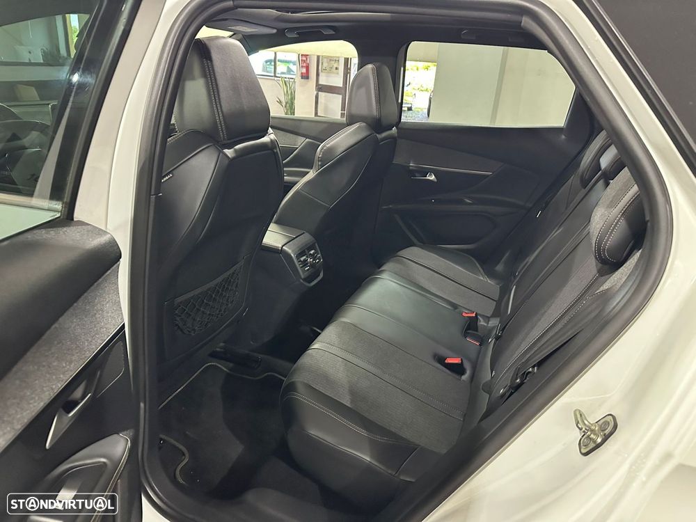 Peugeot 3008 1.6 BlueHDi GT Line EAT6 - 17