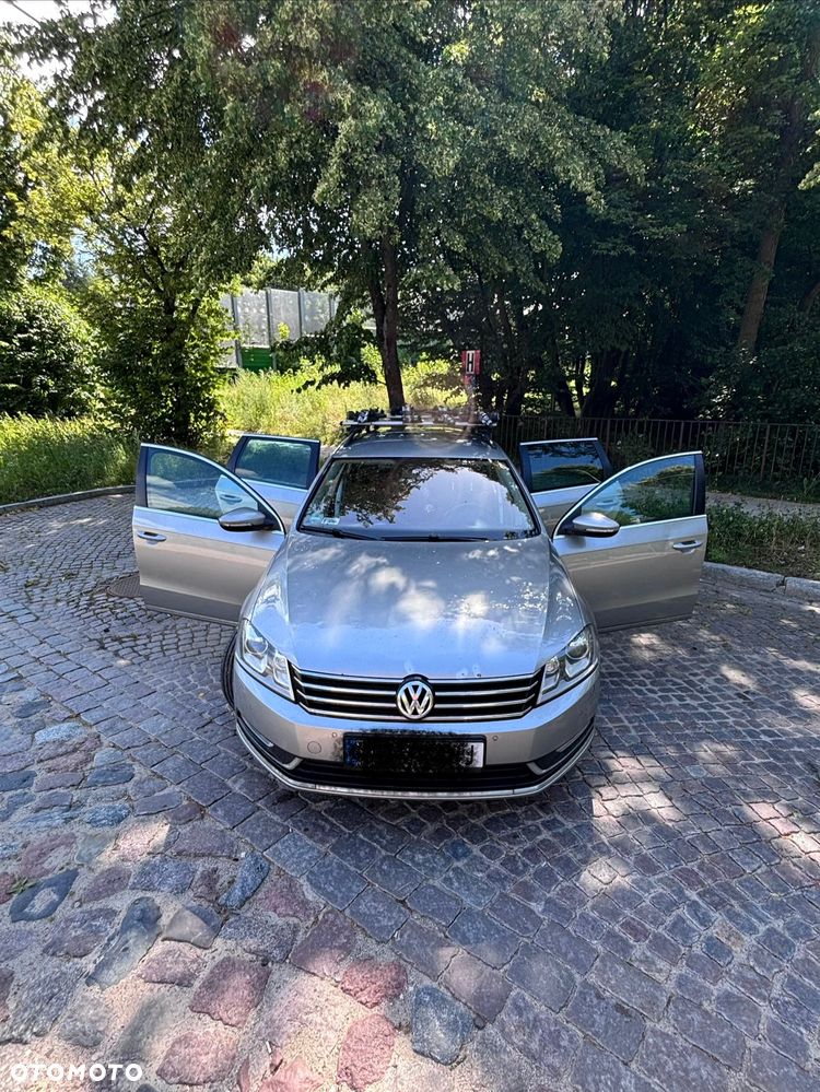 Volkswagen Passat 2.0 TDI Edition 40 DSG - 2