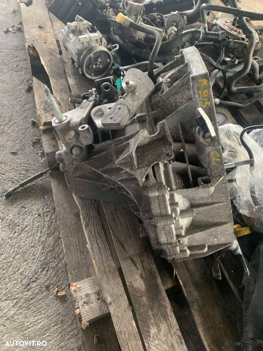 Vand cutie de viteza Renault Megane 3 , euro 5, cod 320108046R - 2