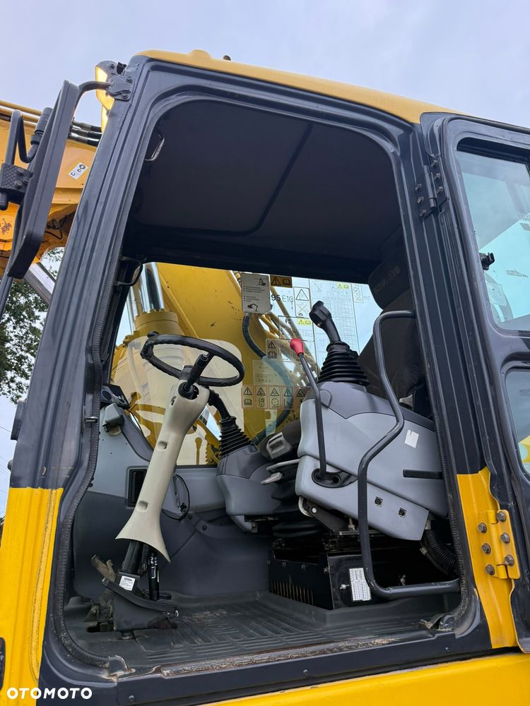 Komatsu Koparka kołowa KOMATSU PW220 24 tonowa* Serwisowana *Stan idealny - 30