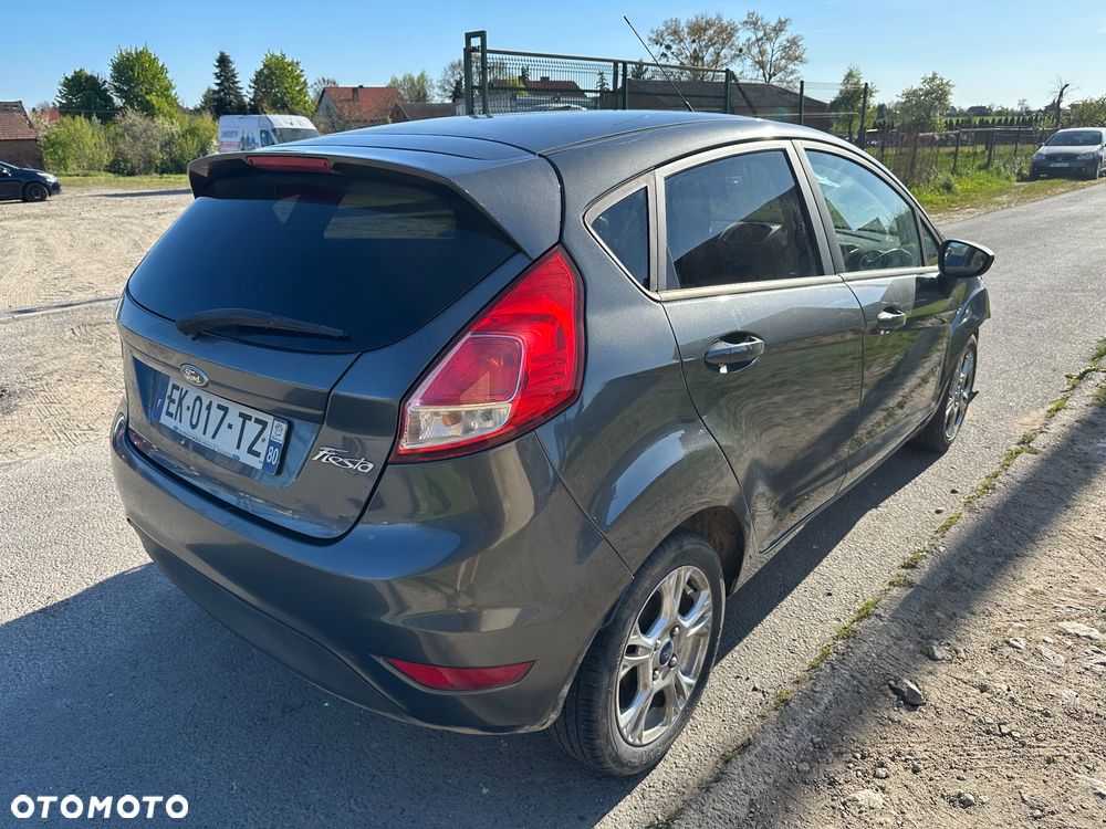 Ford Fiesta 1.5 TDCi Champions Edition - 6