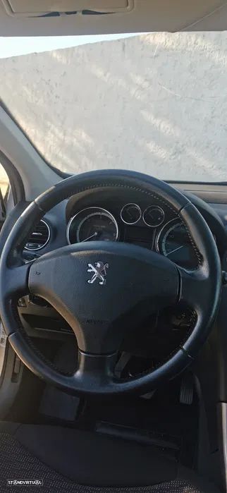 Peugeot 308 SW 1.6 HDi Executive - 6