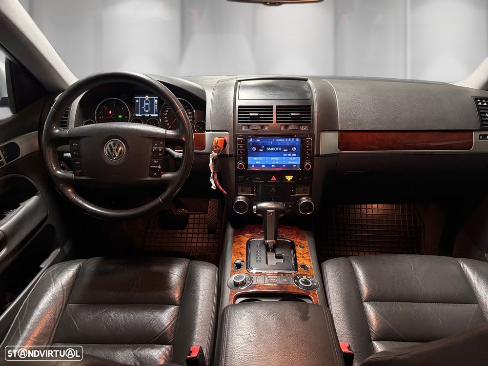 VW Touareg 3.0 TDI V6 Tiptronic - 4