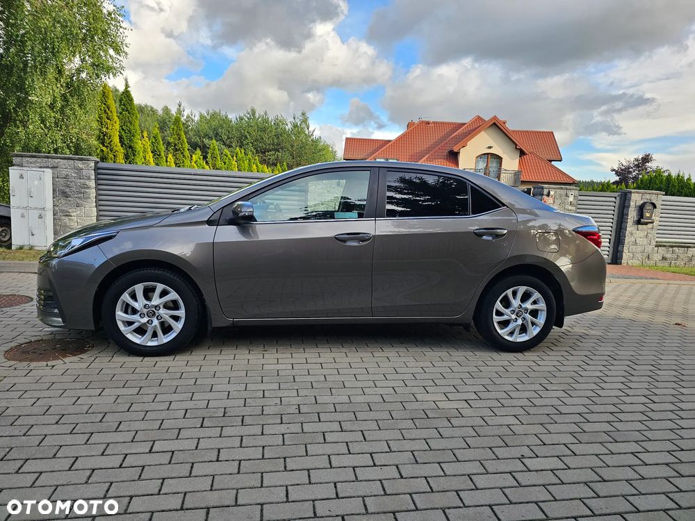 Toyota Corolla 1.6 Comfort - 5
