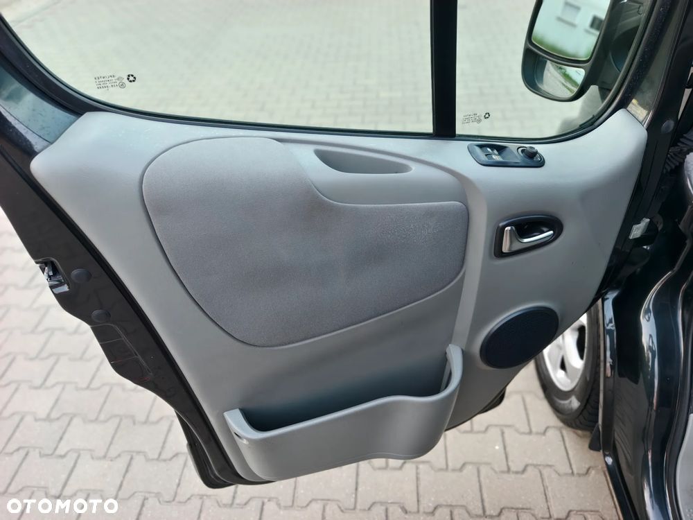 Renault Trafic - 6