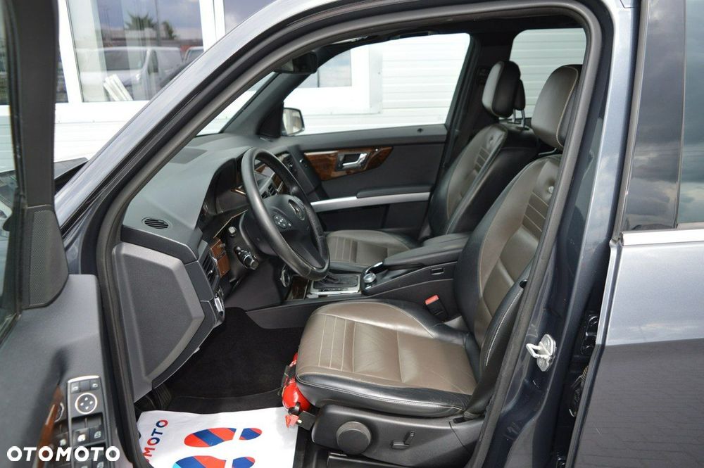 Mercedes-Benz GLK - 16