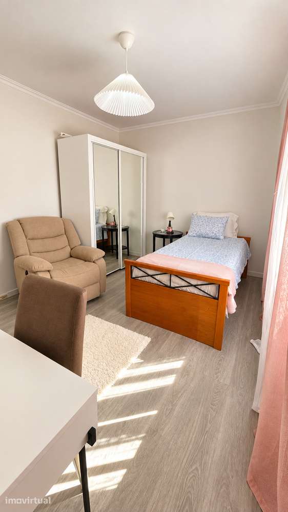 Quartos - São Domingos de Rana - Grande imagem: 3/4