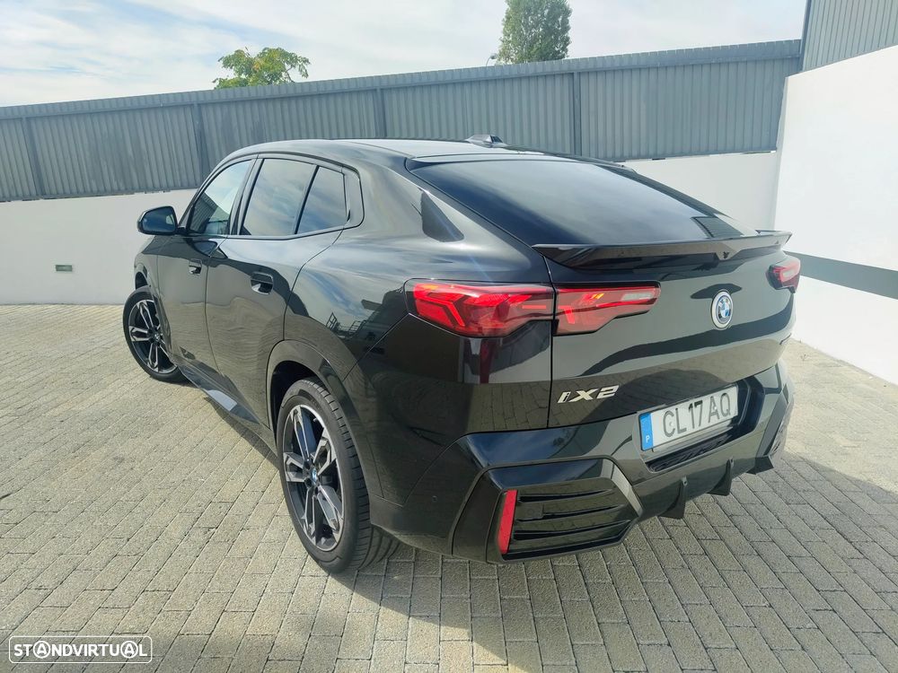 BMW iX2 eDrive20 Pack Desportivo M - 1