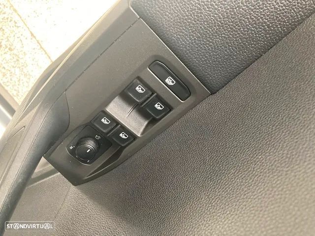 SEAT Arona 1.0 TSI Style - 27