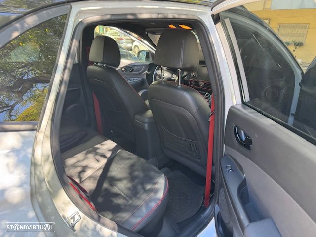 Hyundai Kauai 1.6 CRDi Premium 7DCT - 6