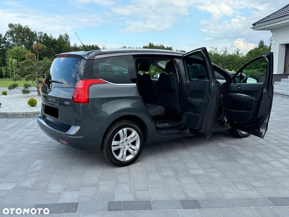 Peugeot 5008 HDI 115 Allure - 19