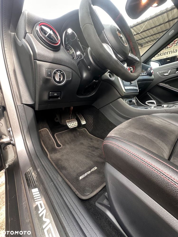 Mercedes-Benz GLA AMG 45 4-Matic - 21