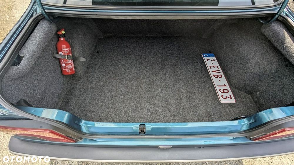 Peugeot 405 - 37