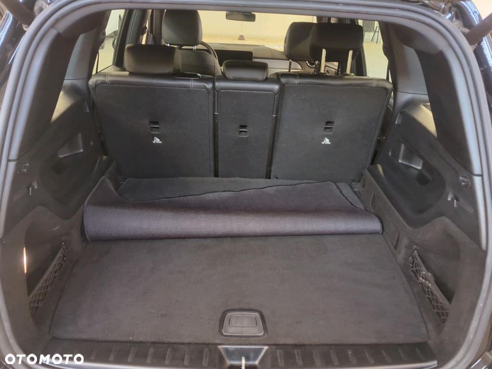 Mercedes-Benz GLB 200 7G-DCT - 21