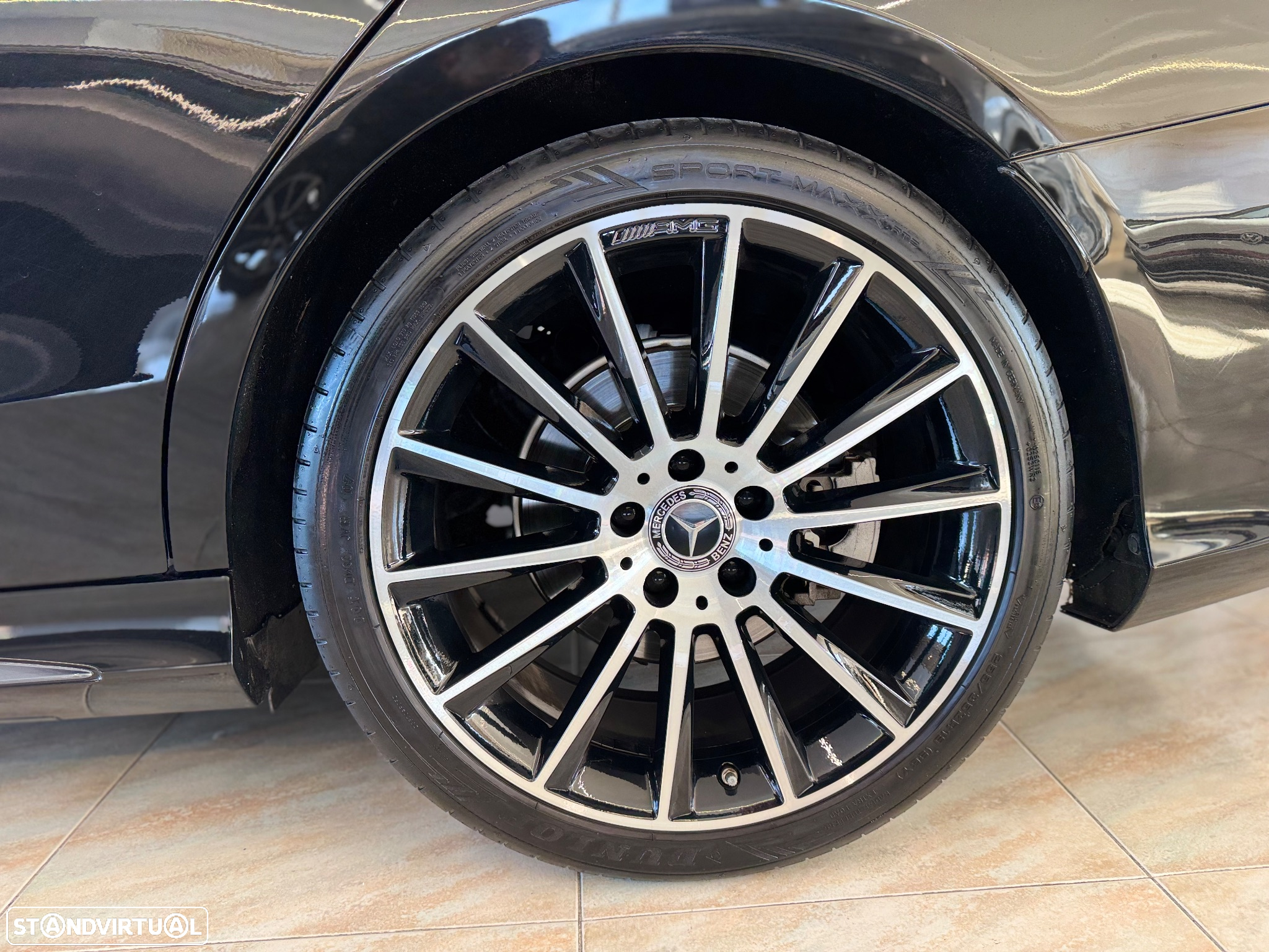 Mercedes-Benz C 300 h AMG Line - 15