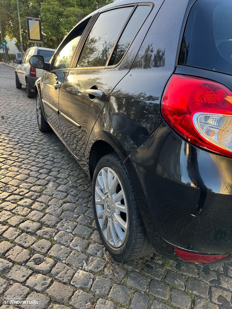 Renault Clio 1.2 16V Dynamique S - 9