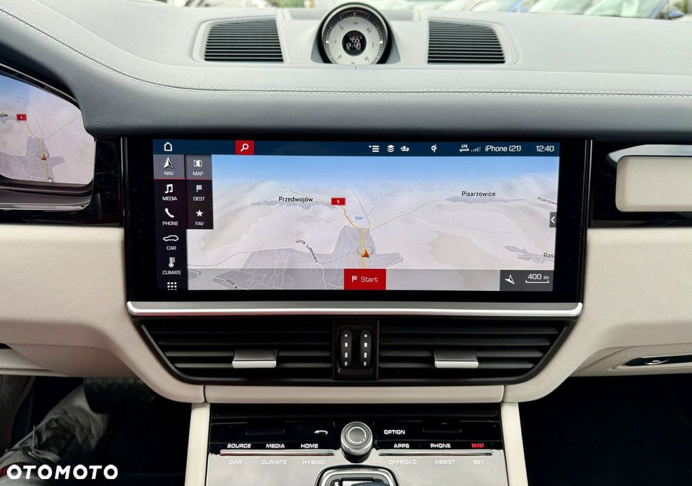 Porsche Cayenne - 28