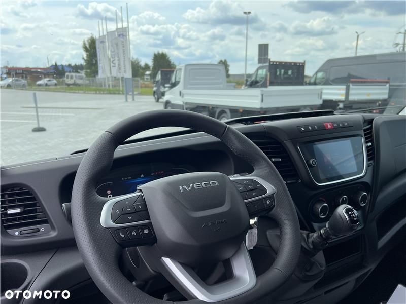 Iveco SOLIDNA WYWROTKA IDEALNA NA BUDOWĘ GOTOWA WESPRZEĆ TWÓJ BIZNES - 16