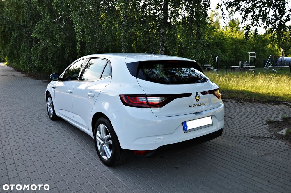 Renault Megane ENERGY TCe 100 EXPERIENCE - 5