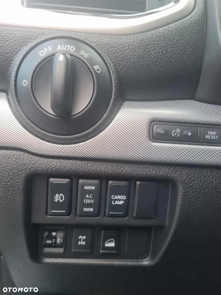 Nissan Titan - 22