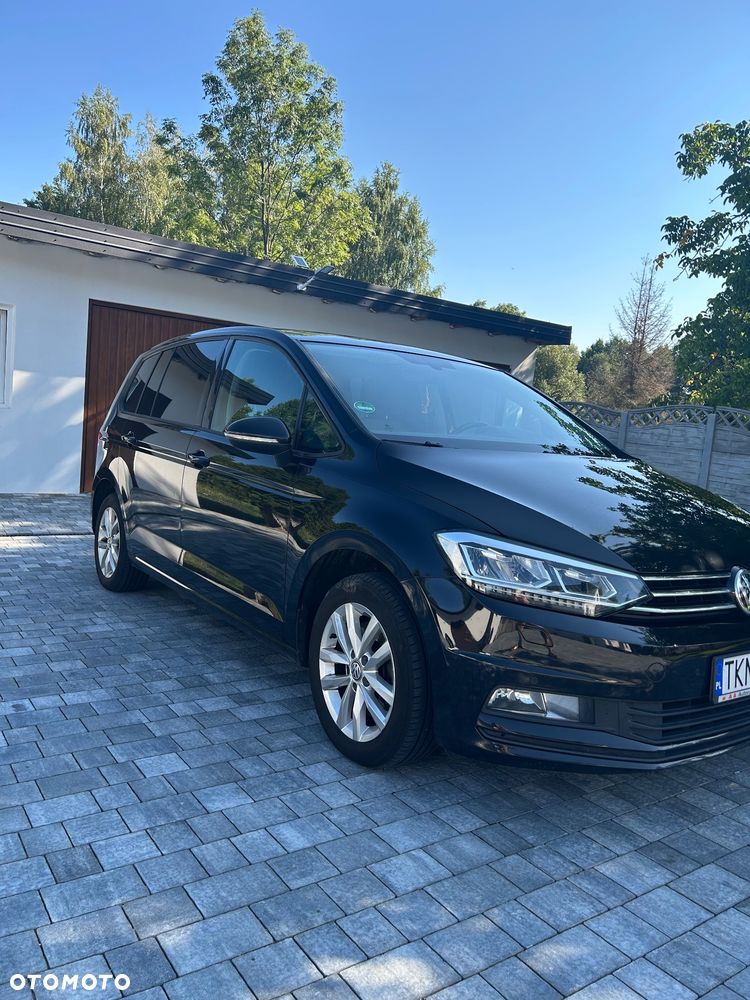 Volkswagen Touran - 10