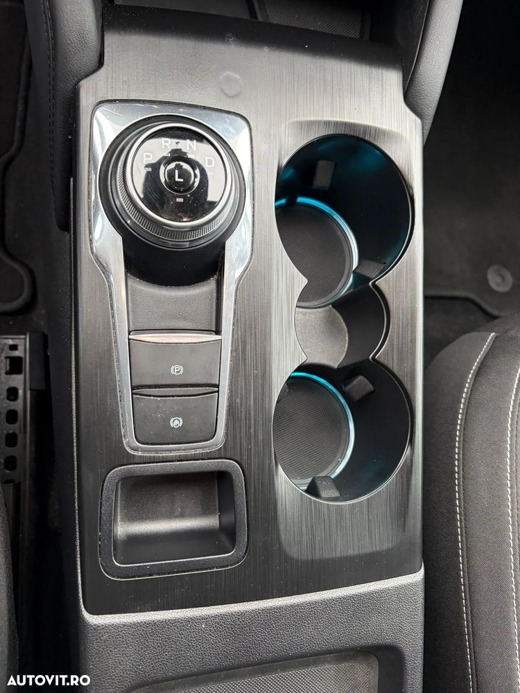 Ford Kuga 2.5 Duratec FWD FHEV Titanium - 16