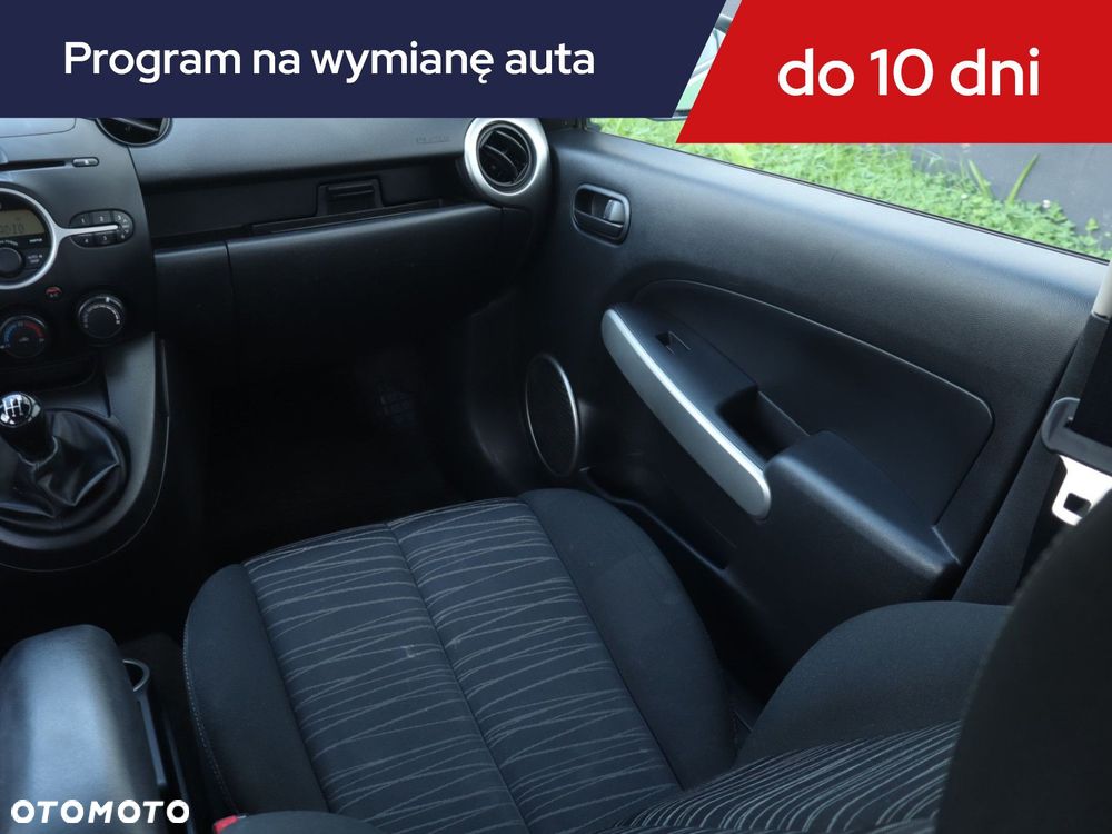 Mazda 2 - 10
