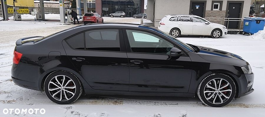 Skoda Octavia 2.0 TDI RS - 9