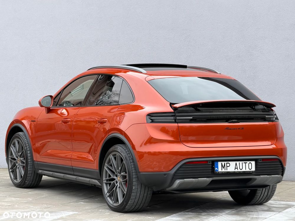 Porsche Macan - 4