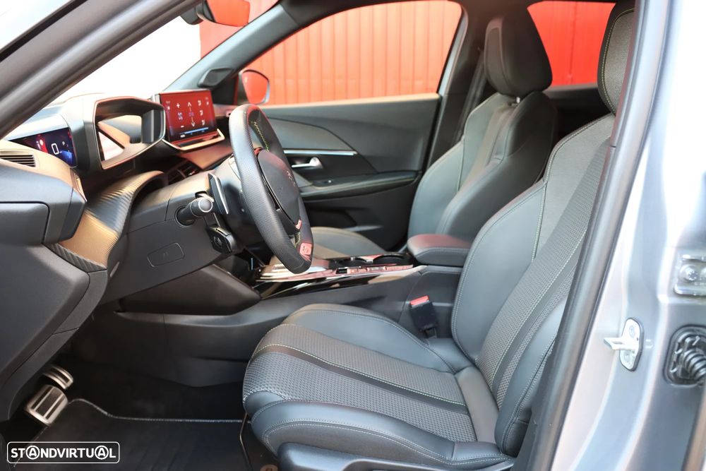Peugeot 2008 PureTech 130 EAT8 GT - 7