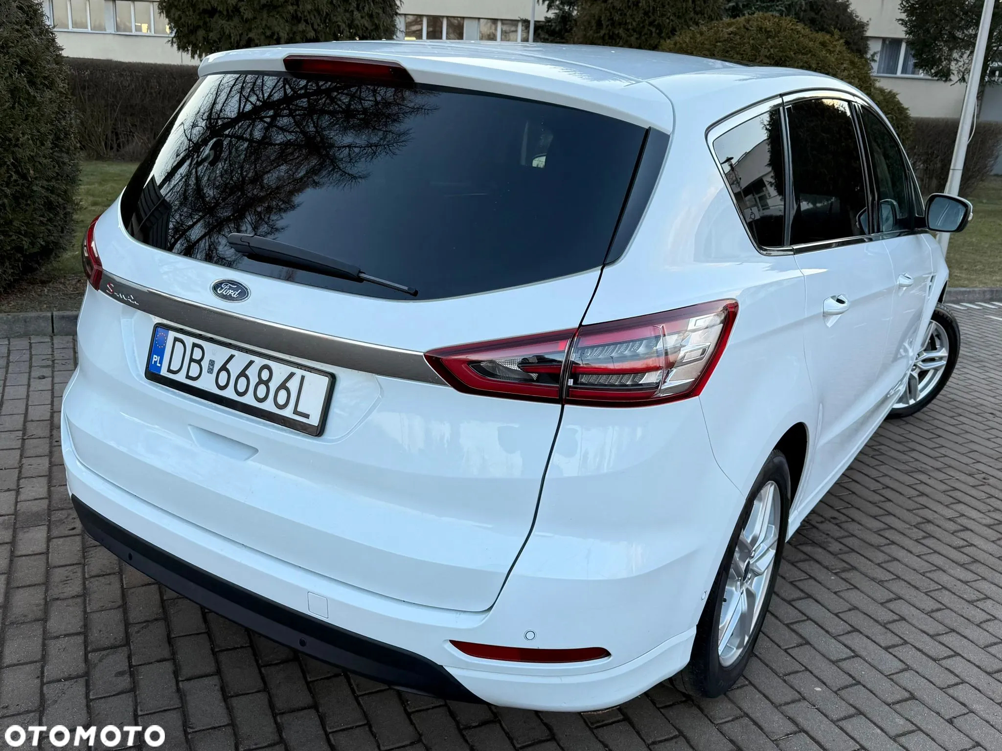 Ford S-Max 1.5 Eco Boost Start-Stopp Titanium - 25