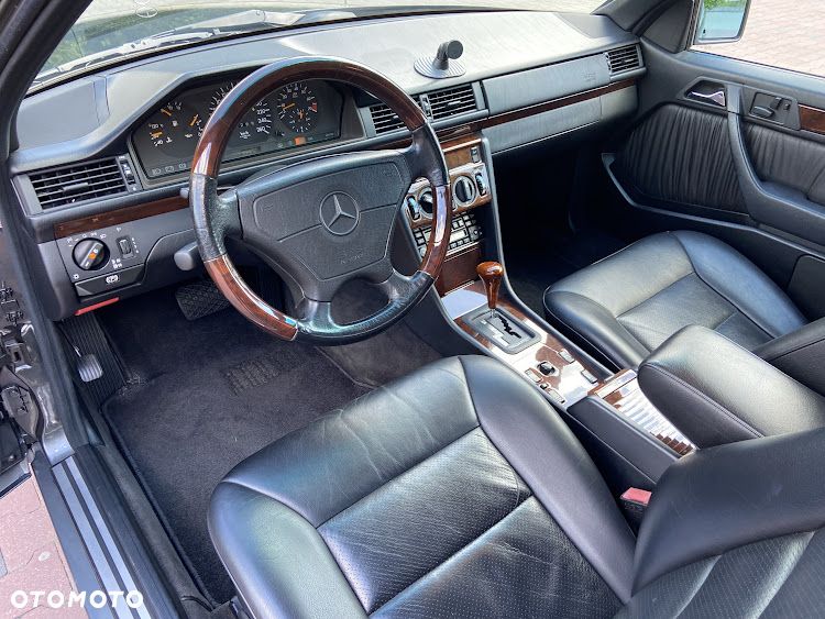 Mercedes-Benz Klasa E - 2