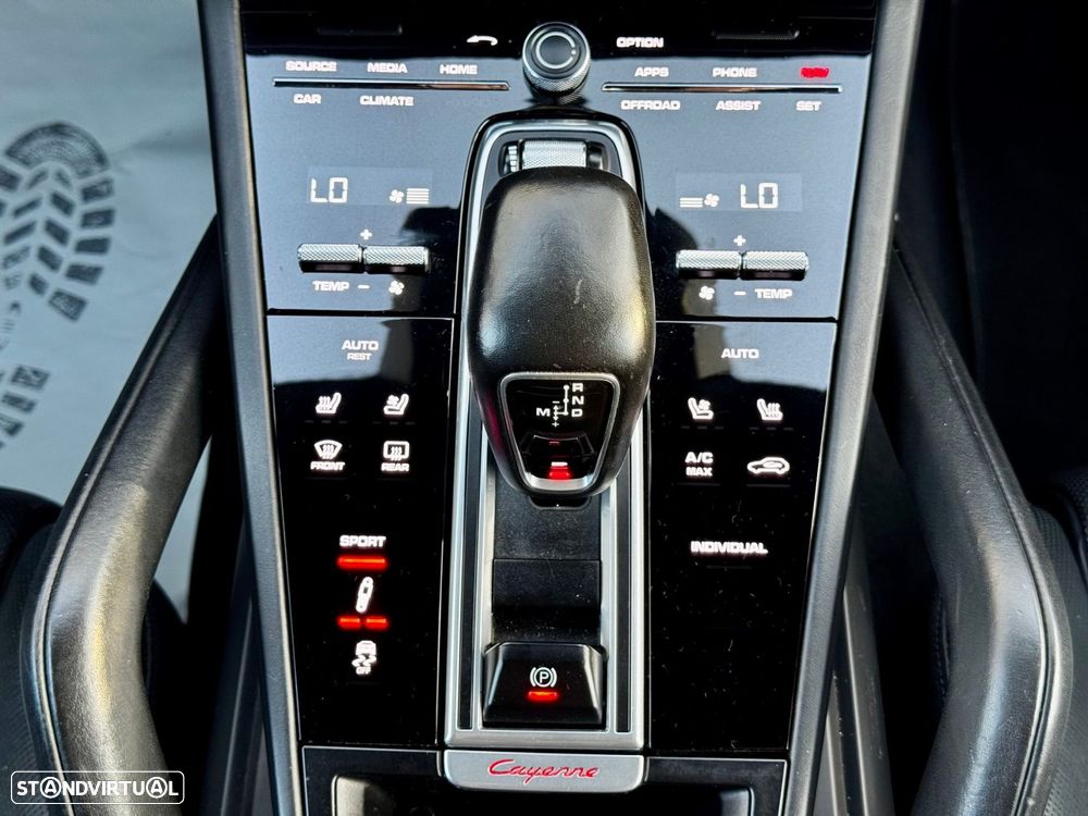 Porsche Cayenne S - 14