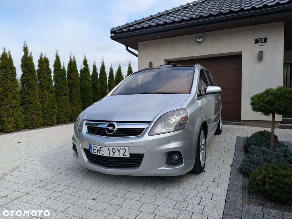 Opel Zafira 1.9 CDTI Automatik Edition - 1