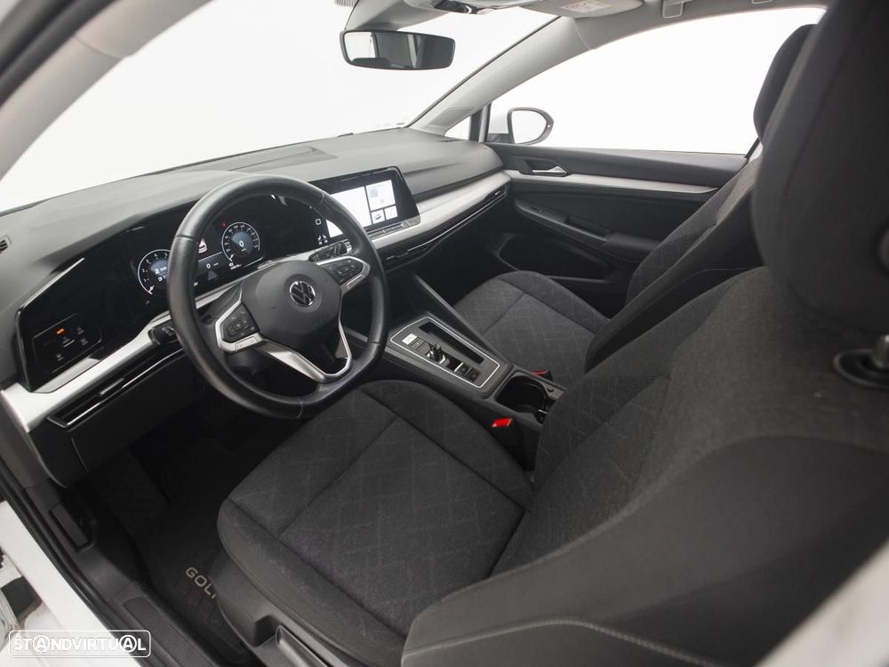 VW Golf 1.5 TGI Confortline DSG - 9