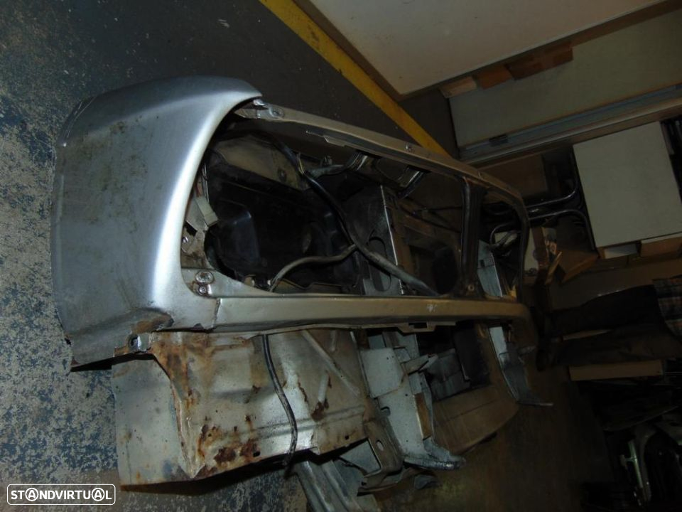 BMW serie 5 E28 frente de chapa - 2