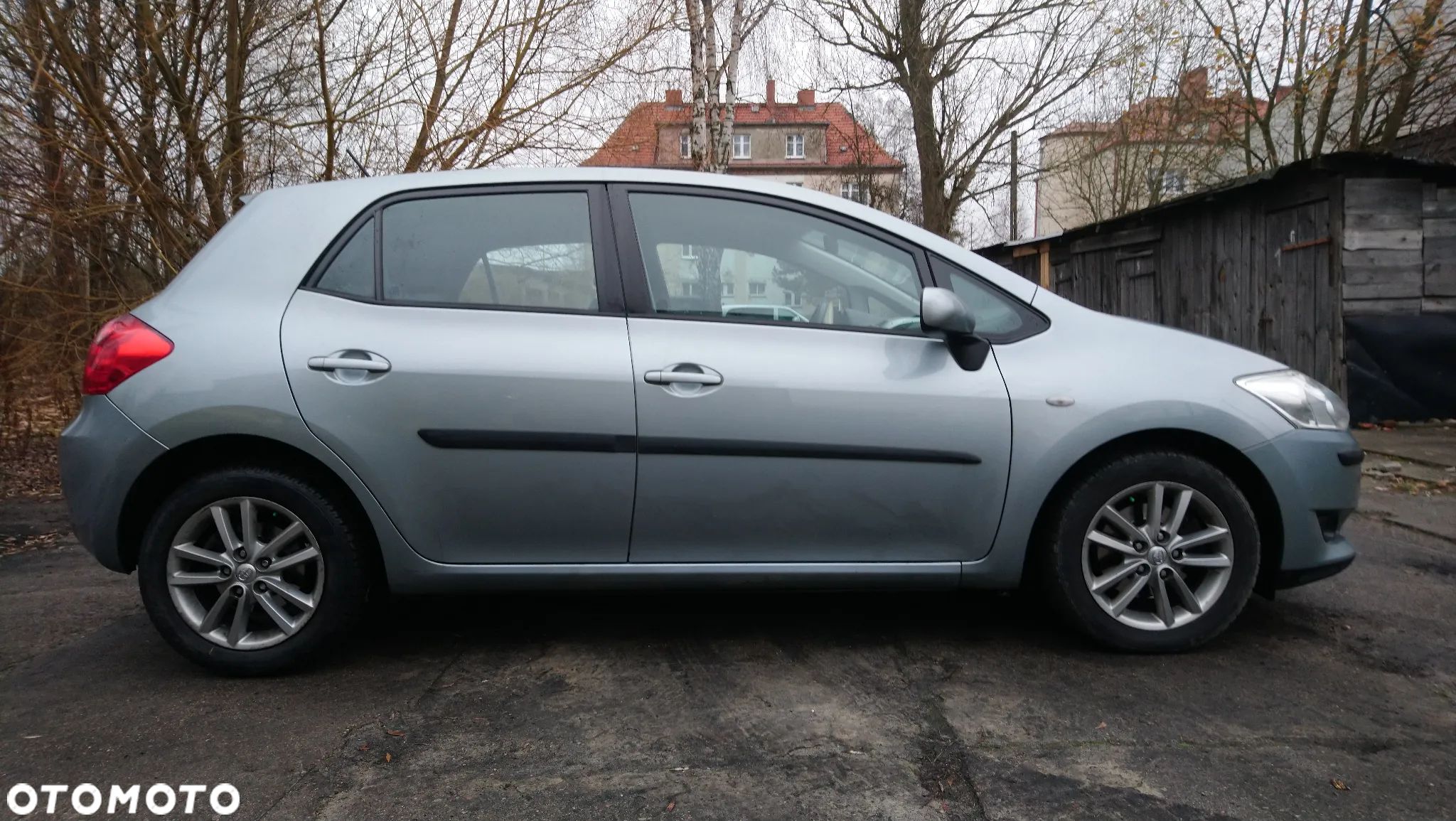 Toyota Auris 2.0 D-4D - 1