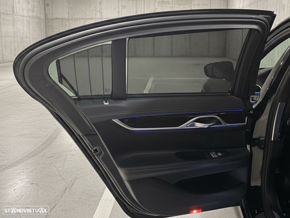 BMW 745 Le xDrive iPerformance Pack M Auto - 13