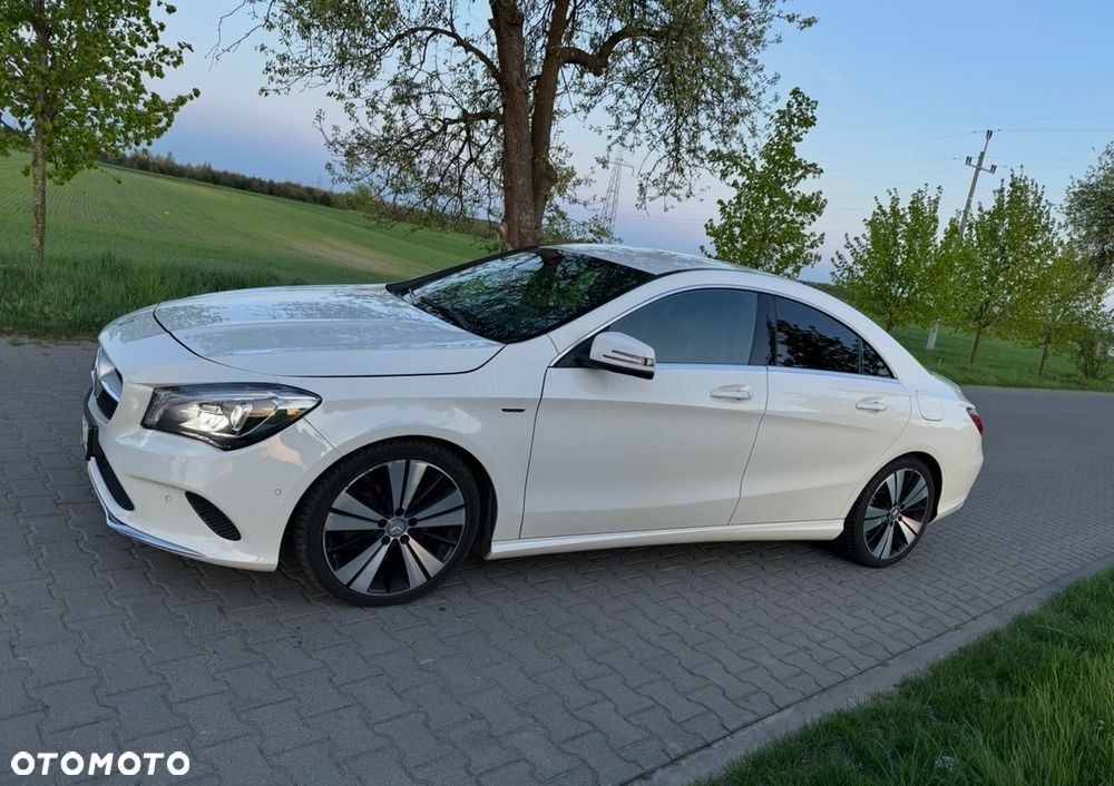 Mercedes-Benz CLA - 1