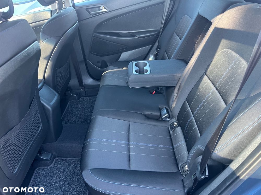 Hyundai Tucson 1.6 Turbo 2WD Navi - 24