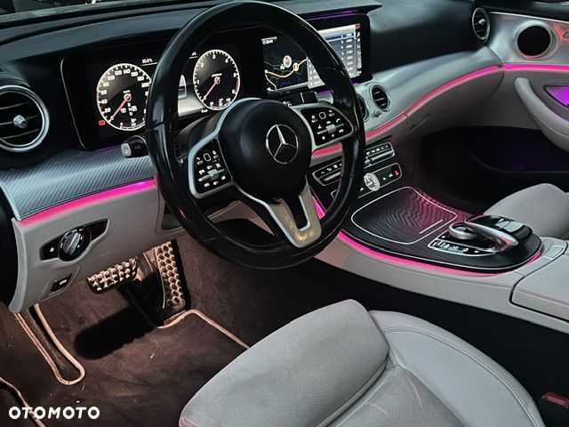 Mercedes-Benz Klasa E 200 d 9G-TRONIC - 11