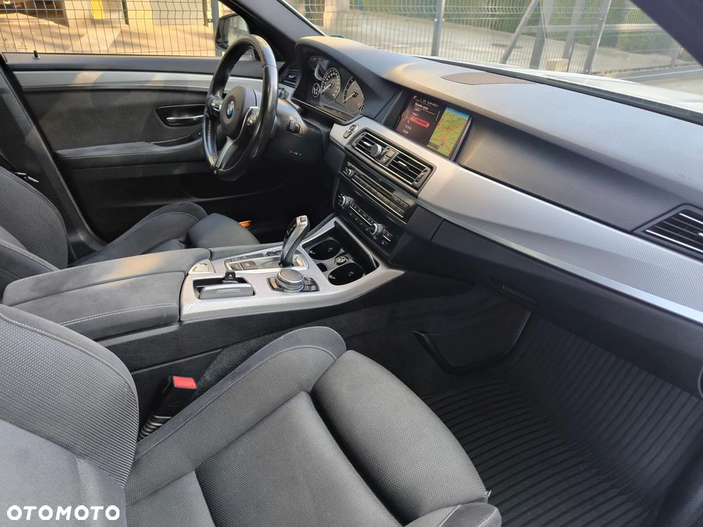BMW Seria 5 520d xDrive M Sport sport - 26