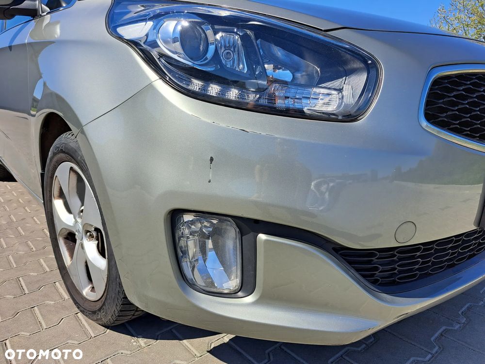 Kia Carens 1.7 CRDi L - 22