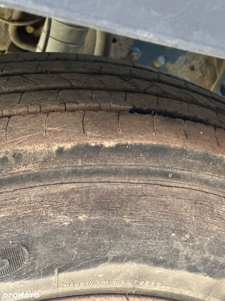 Mercedes-Benz 814 - 5