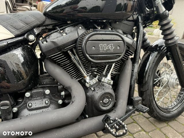 Harley-Davidson Dyna Street Bob - 6