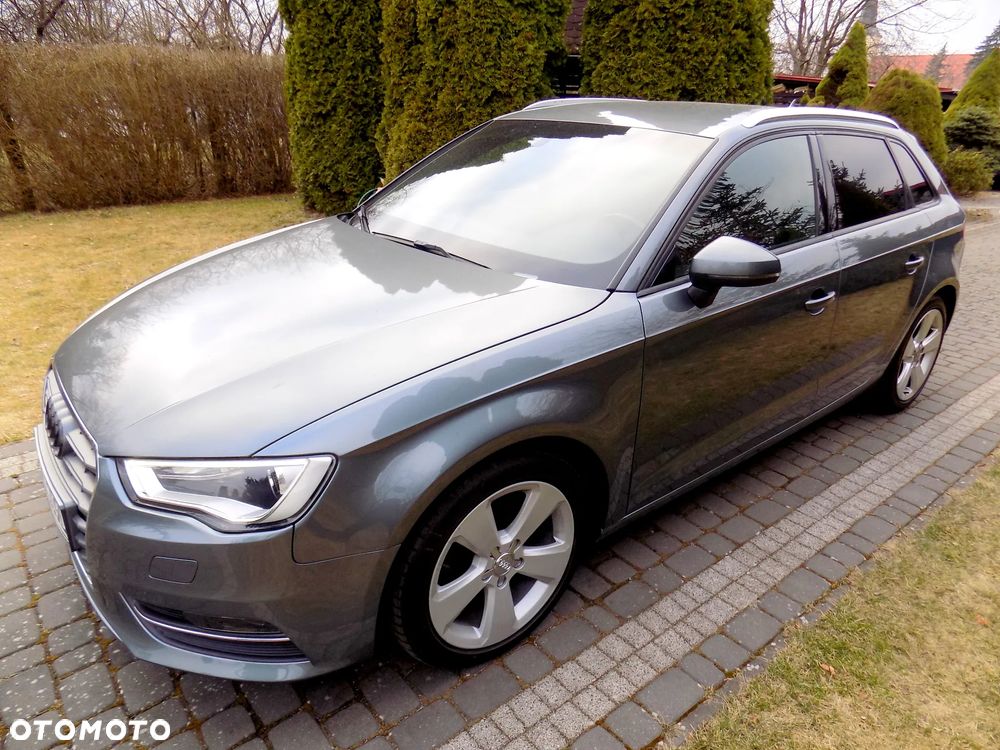 Audi A3 Sportback - 2