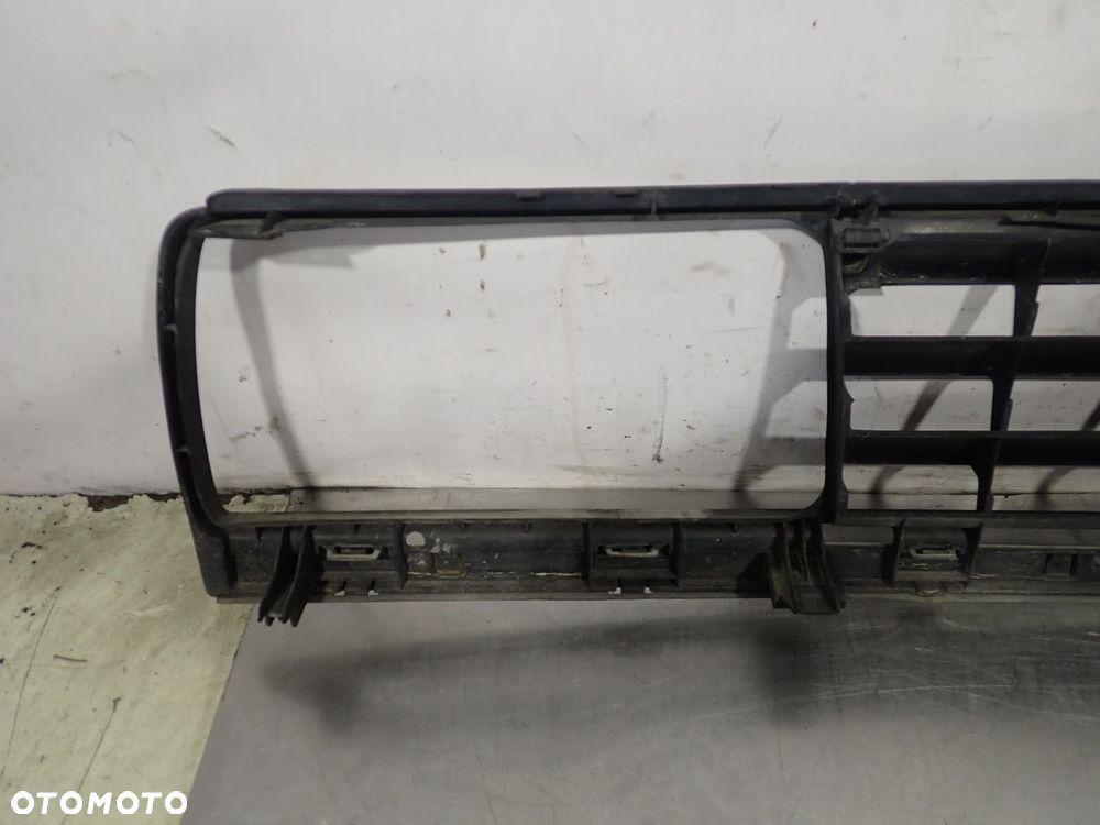 GRILL ATRAPA VOLKSWAGEN JETTA II LIFT - 6