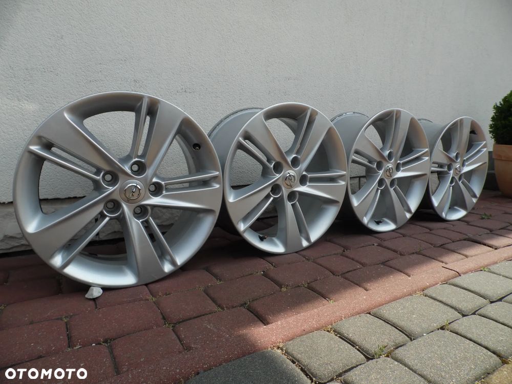 Felgi 17'' 5x115 Opel Astra J K Insignia Zafira C - 3