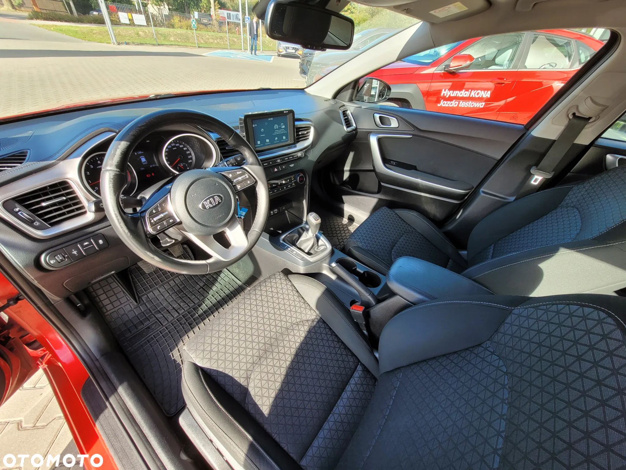 Kia Ceed 1.4 T-GDI M - 12