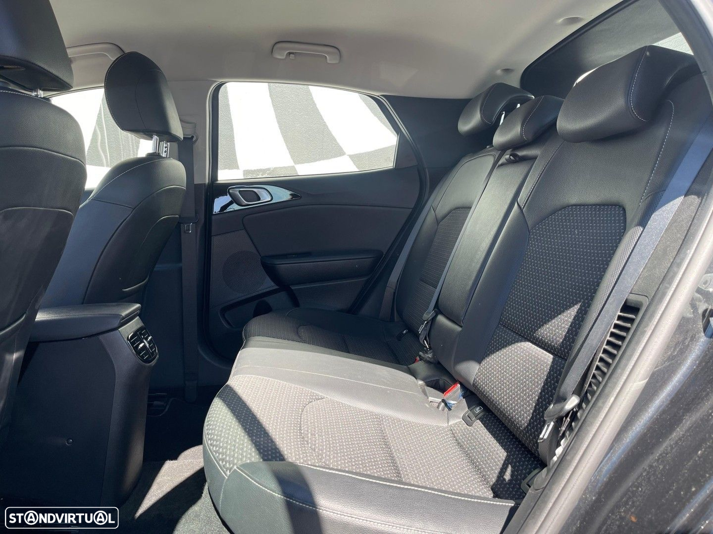 Kia XCeed 1.6 GDI DCT6 OPF Plug-in-Hybrid Inspiration - 9